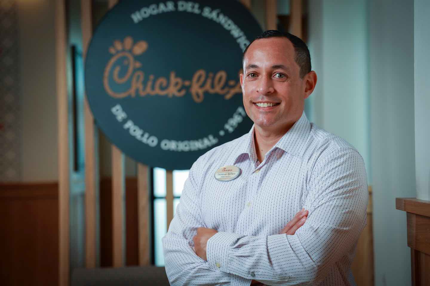 Headshot of Mingo Burgos, the Owner/Operator of Chick-fil-A Reina del Sur
