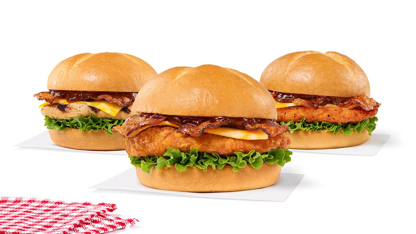 Chick-fil-A’s Smokehouse BBQ Bacon Sandwiches, a bold twist on backyard flavors.